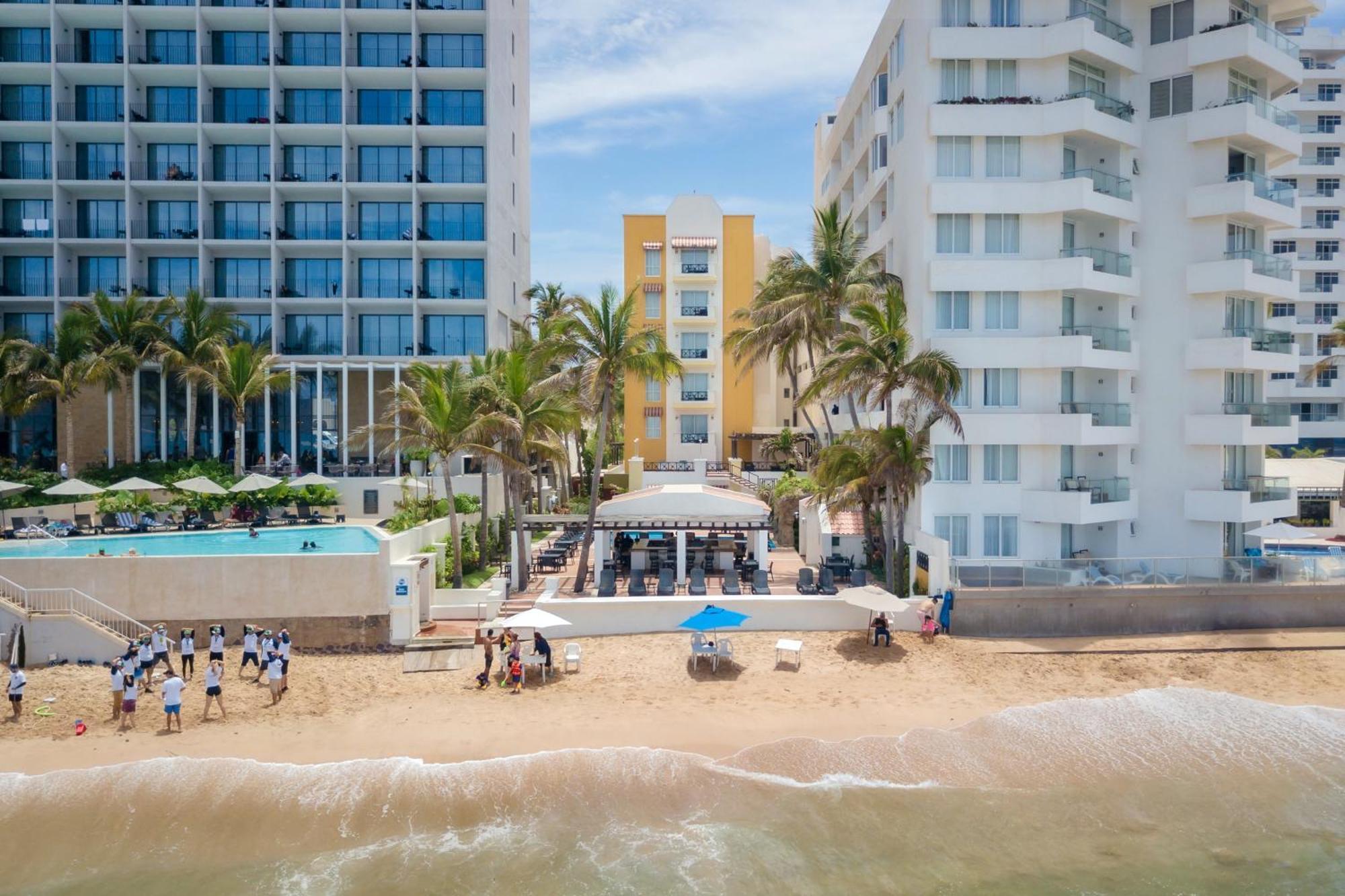 Best Western Hotel Posada Freeman Zona Dorada Масатлан Екстериор снимка