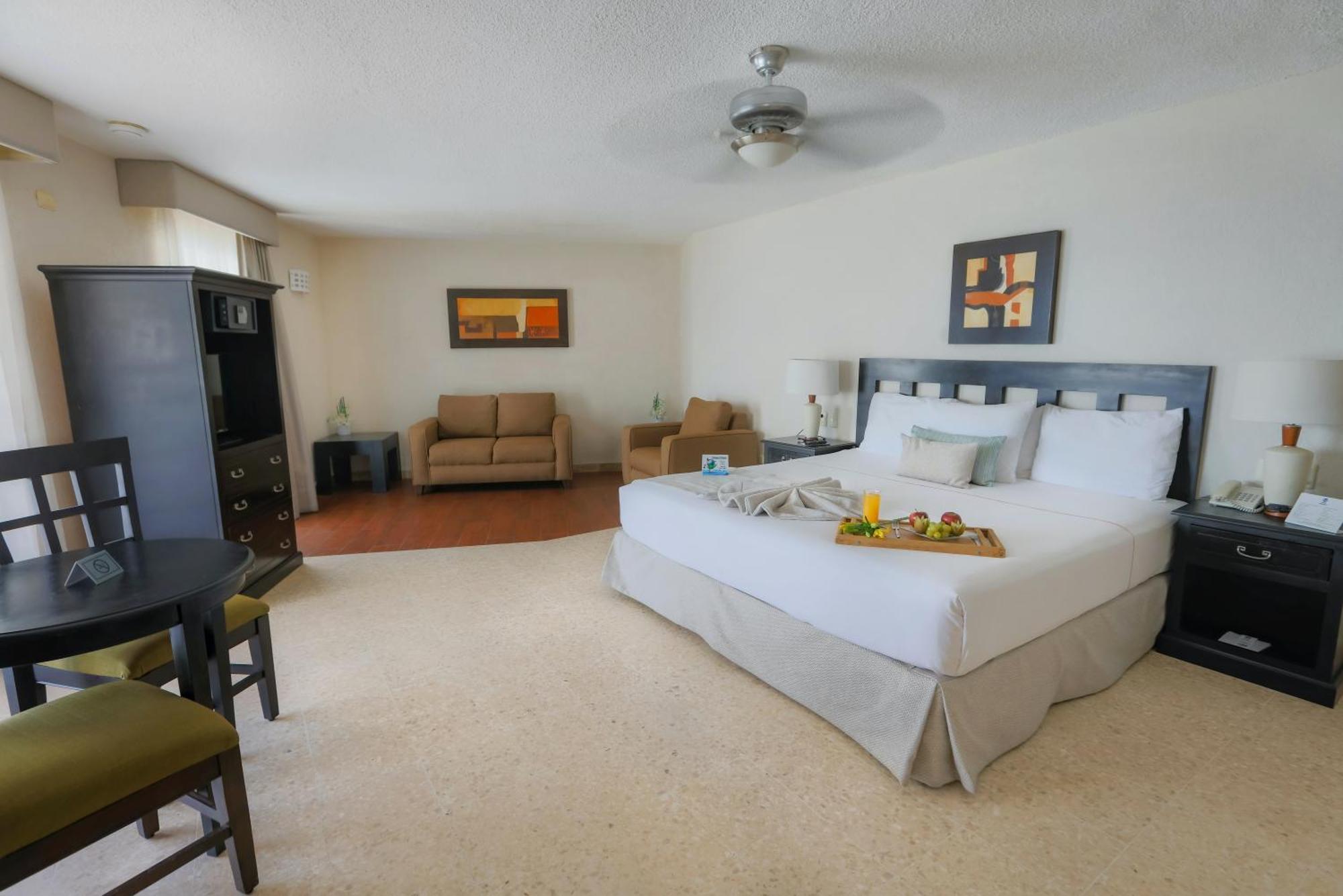 Best Western Hotel Posada Freeman Zona Dorada Масатлан Екстериор снимка