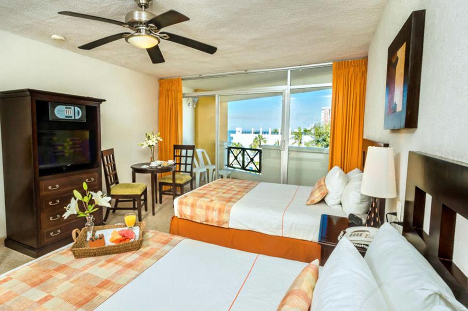 Best Western Hotel Posada Freeman Zona Dorada Масатлан Екстериор снимка