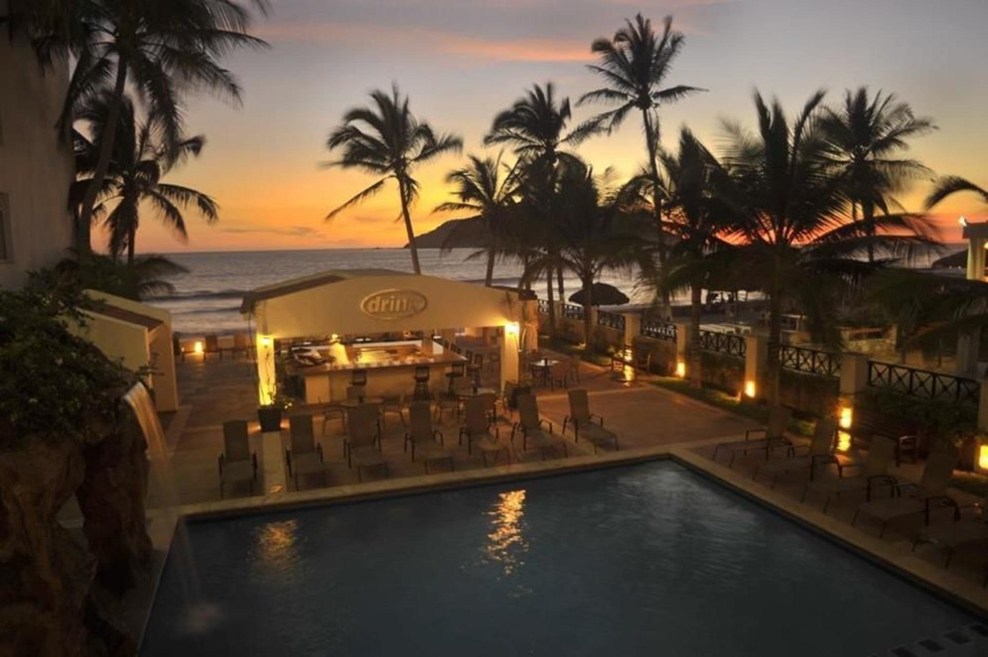 Best Western Hotel Posada Freeman Zona Dorada Масатлан Екстериор снимка