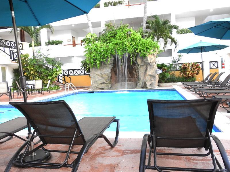 Best Western Hotel Posada Freeman Zona Dorada Масатлан Екстериор снимка